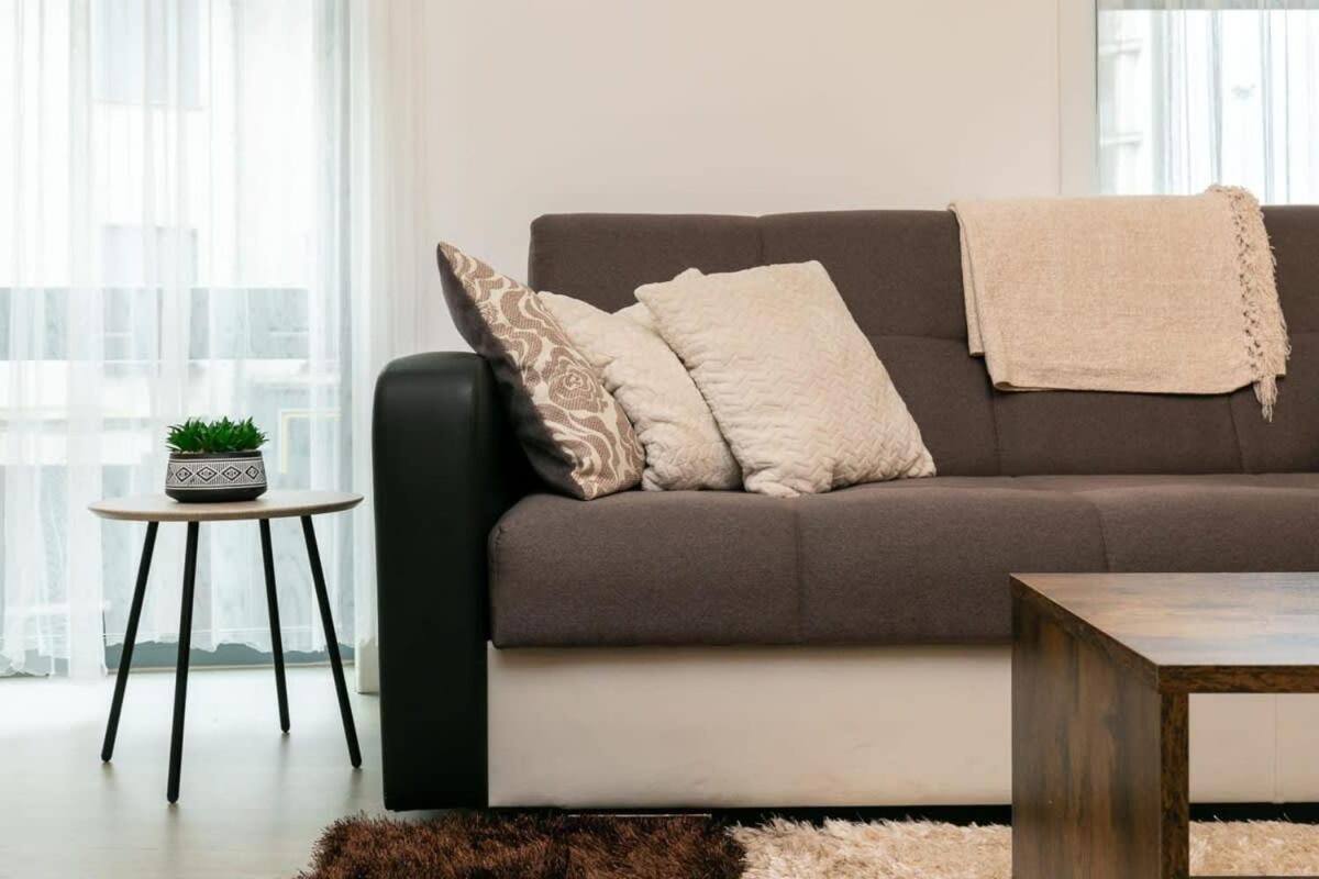 Modern 1 Bedroom Apartment In Woking Town Centre 外观 照片