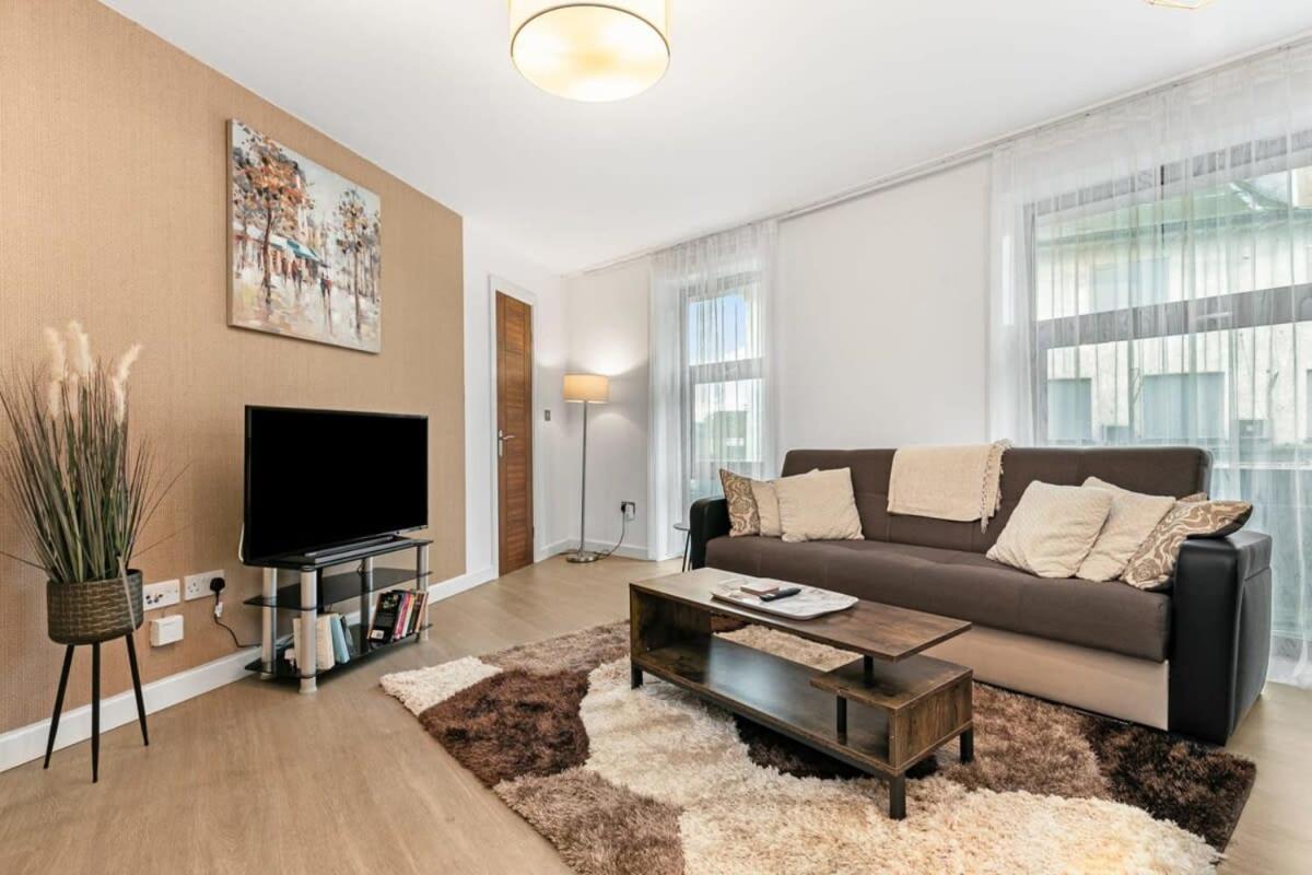 Modern 1 Bedroom Apartment In Woking Town Centre 外观 照片