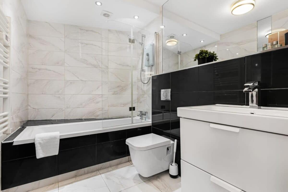 Modern 1 Bedroom Apartment In Woking Town Centre 外观 照片
